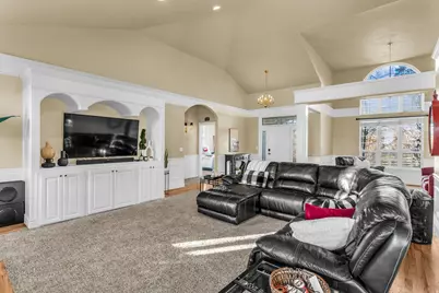 9390 N Canyon Wash Dr, Eagle Mountain, UT 84005 - Photo 4