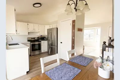 1099 E 2125 N, Layton, UT 84040 - Photo 10
