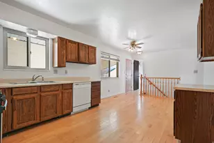 2303 W Cynthia Ann Cir, Riverton, UT 84065 - Photo 4