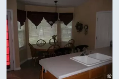 12772 S Ann Christine Ct, Riverton, UT 84065 - Photo 2