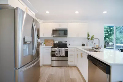 1065 W 200 N, Provo, UT 84601 - Photo 8