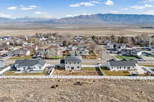 3795 N Eisenhower St, Eagle Mountain, UT 84013 - Photo 42