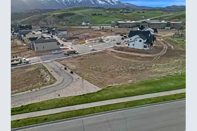 6042 Timpanogos Ln #222, Mountain Green, UT 84050 - Photo 10