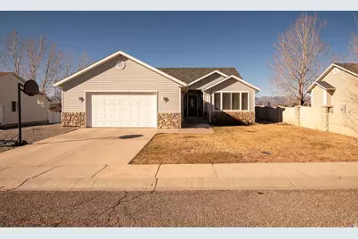 555 N 1000 E, Beaver, UT 84713 - Photo 2