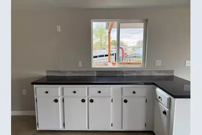 22 S 400 E, Myton, UT 84052 - Photo 10