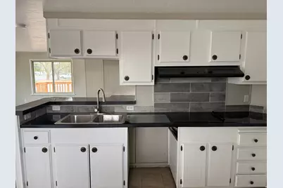 22 S 400 E, Myton, UT 84052 - Photo 8