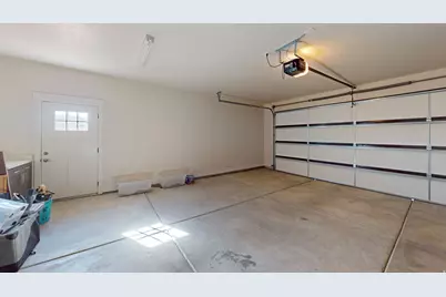 1095 E Canyon Dr, Big Water, UT 84741 - Photo 30