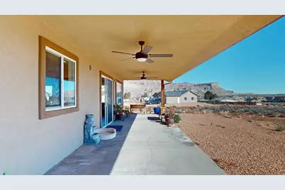 1095 E Canyon Dr, Big Water, UT 84741 - Photo 40