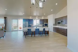 1095 E Canyon Dr, Big Water, UT 84741 - Photo 8