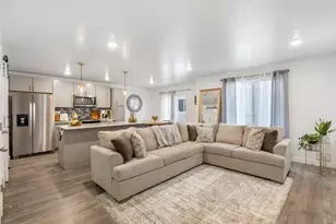 1078 E Dory Boat Rd, Saratoga Springs, UT 84045 - Photo 8