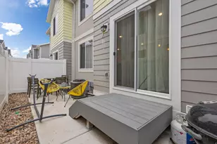 1078 E Dory Boat Rd, Saratoga Springs, UT 84045 - Photo 24