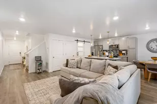 1078 E Dory Boat Rd, Saratoga Springs, UT 84045 - Photo 6