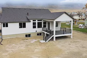 8035 N Park Ln E, Lake Point, UT 84074 - Photo 36