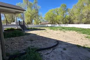 8035 N Park Meadow Ln E, Lake Point, UT 84074 - Photo 38