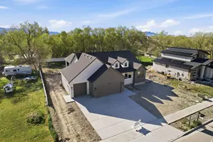 8035 N Park Meadow Ln E, Lake Point, UT 84074 - Photo 46