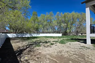 8035 N Park Meadow Ln E, Lake Point, UT 84074 - Photo 44