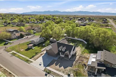 8035 N Park Meadow Ln E #2, Lake Point, UT 84074 - Photo 48