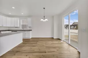 583 S Alberta Spruce Dr, Layton, UT 84041 - Photo 8