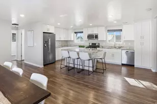 2025 E South Weber Dr, South Weber, UT 84405 - Photo 2