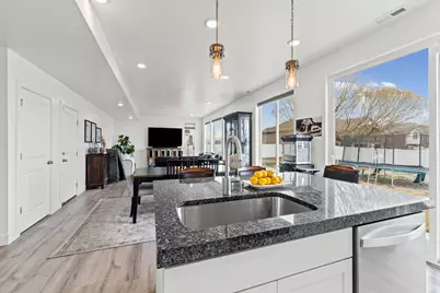 2735 S Shoreline Dr, Syracuse, UT 84075 - Photo 10