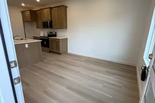 3573 S Early Morning Ct W, West Valley, UT 84120 - Photo 4