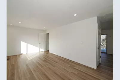 2828 W 8200 S, West Jordan, UT 84088 - Photo 6