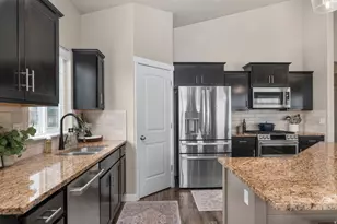 621 S Sugar Pine Dr, Layton, UT 84041 - Photo 6