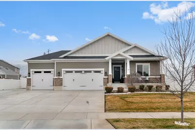 621 S Sugar Pine Dr, Layton, UT 84041 - Photo 1