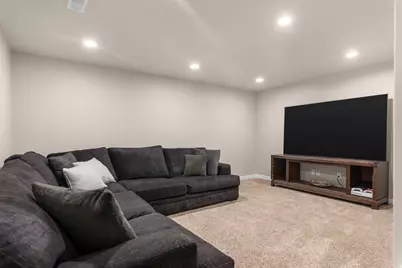 621 S Sugar Pine Dr, Layton, UT 84041 - Photo 26