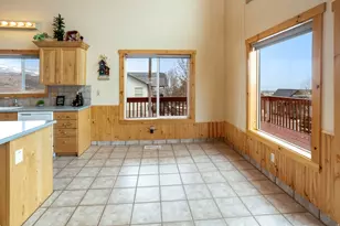 792 S Spruce Dr S, Garden City, UT 84028 - Photo 14