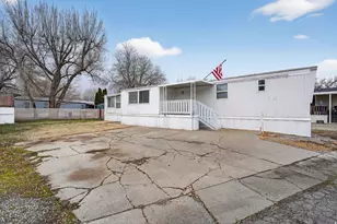 24 Grover St, Layton, UT 84041 - Photo 2