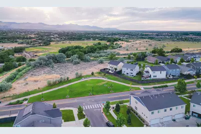 1107 W Coyote Gulch Way, Bluffdale, UT 84065 - Photo 48