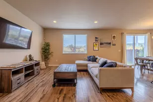 1107 W Coyote Gulch Way, Bluffdale, UT 84065 - Photo 2