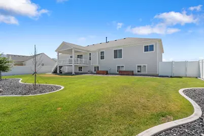 6710 W 10125 N, Tremonton, UT 84337 - Photo 10