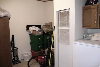 535 E 600 N, Vernal, UT 84078 - Photo 30