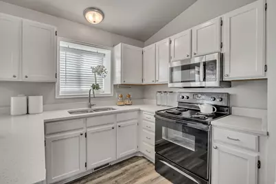 5899 W Cape Cod Dr, West Valley, UT 84128 - Photo 8