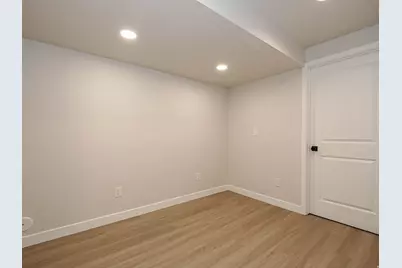 2061 N Chianti St W, Saratoga Springs, UT 84045 - Photo 38