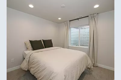 2061 N Chianti St W, Saratoga Springs, UT 84045 - Photo 30