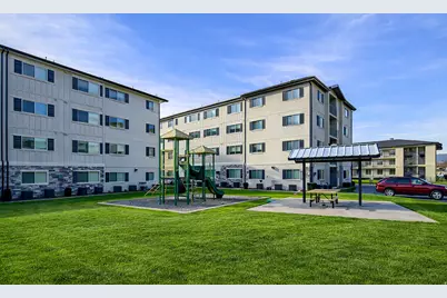 1700 S Sandhill Rd #F401, Orem, UT 84058 - Photo 12