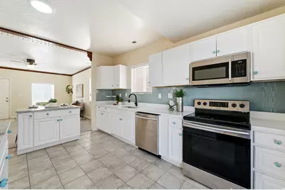 2864 S 9050 W, Magna, UT 84044 - Photo 6