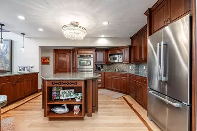 986 E Wheeler Farm Cv, Salt Lake City, UT 84121 - Photo 18