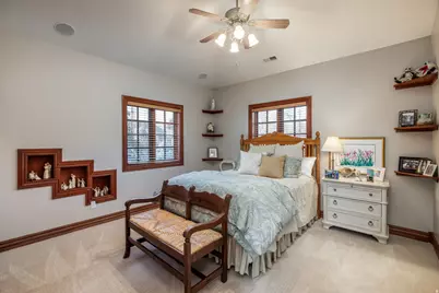 986 E Wheeler Farm Cv, Salt Lake City, UT 84121 - Photo 38