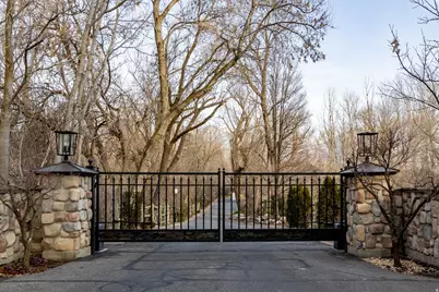 986 E Wheeler Farm Cv, Salt Lake City, UT 84121 - Photo 76