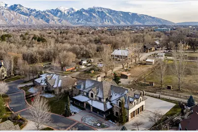 986 E Wheeler Farm Cv, Salt Lake City, UT 84121 - Photo 16