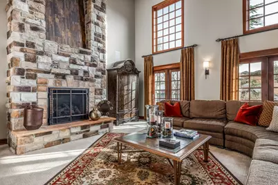 986 E Wheeler Farm Cv, Salt Lake City, UT 84121 - Photo 10