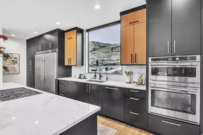 4945 N Vialetto Way, Lehi, UT 84043 - Photo 14