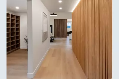 1975 E Gunderson Ln, Holladay, UT 84124 - Photo 8