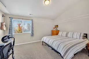 214 S Larkin Ln W, Kaysville, UT 84037 - Photo 8