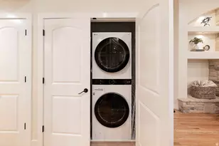 1154 E Parkstone Dr, Draper, UT 84020 - Photo 8