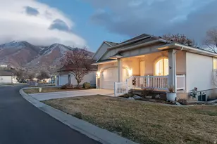 1154 E Parkstone Dr, Draper, UT 84020 - Photo 2